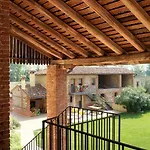 Borgo Tecla ファームステイ Rosà