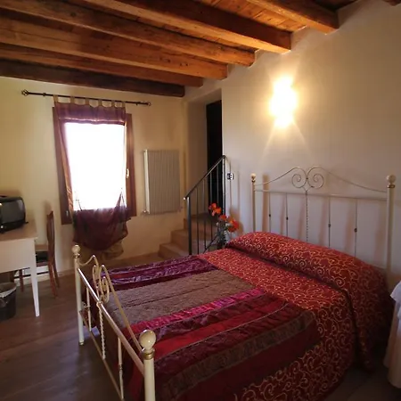Borgo Tecla Rosà
