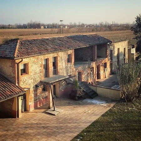 Borgo Tecla ファームステイ Rosà