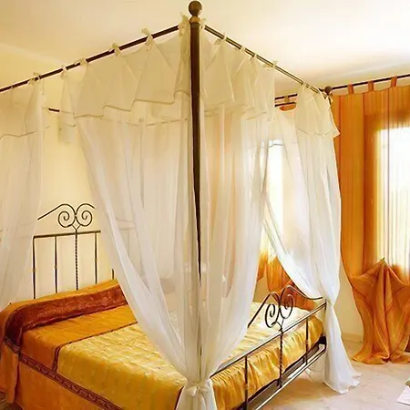 Borgo Tecla בית חווה Rosà