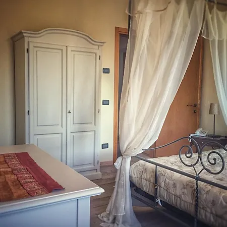 Borgo Tecla בית חווה *