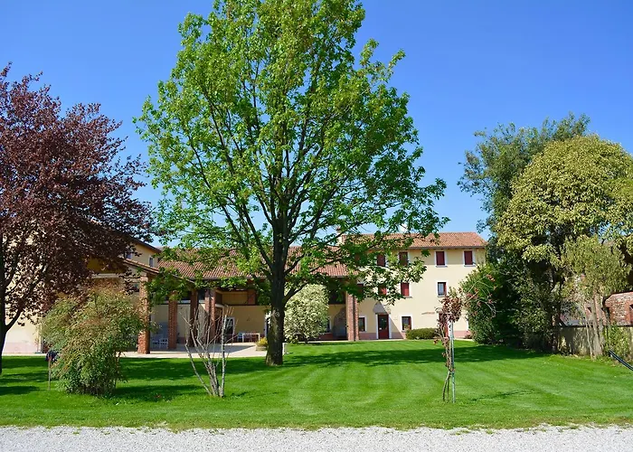 Borgo Tecla *